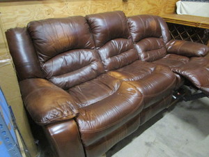 Leather Sofa wEndcliners
