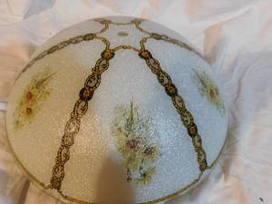 lot 352 image: Glass shade