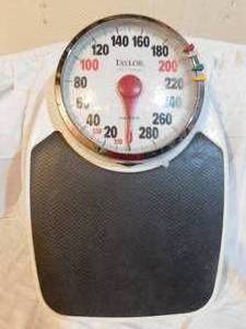 lot 236 image: vintage weight scale
