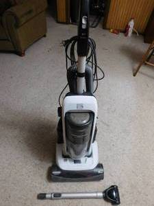 lot 234 image: Kenmore vacuum w power flow