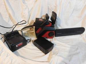 lot 345 image: Battery operated chainsaw