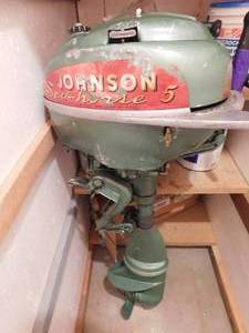 lot 348 image: Vintage johnson seahorse boat motor