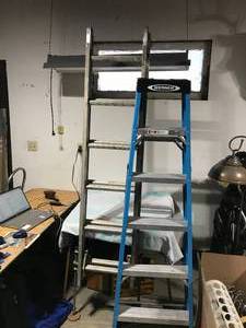 lot 94 image: 6 ladder and extension ladder