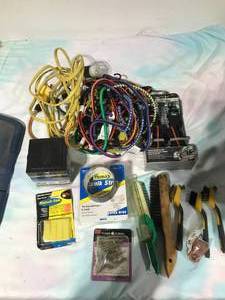 lot 101 image: Tote of bungie cords and tie downs
