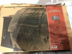 lot 134 image: Traeger insulation blanket