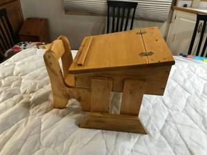 lot 314 image: wooden doll desk and chair