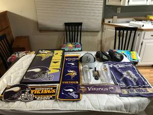 lot 147 image: Viking picture, towel, gulfclub toppers glasses cap and more