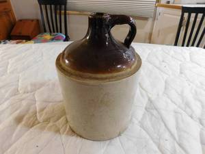 lot 52 image: Vintage jug