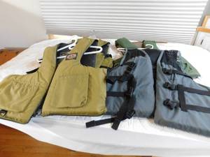 lot 126 image: 4 adult life jackets