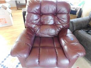 lot 298 image: Lazy boy large recliner