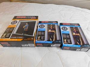 lot 315 image: 3 magic mesh screen door hands free