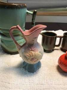 lot 207 image: Box of Frankoma pottery and Hull pitcher and more