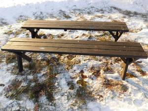 lot 333 image: 2 wood benches