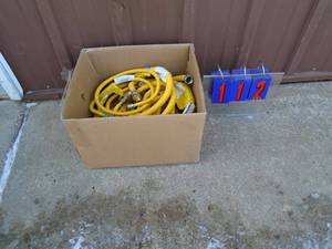 Box of approx 10 flexable appliance gas lines. Some with adapter fittings. As shown.