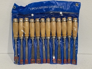 lot 21 image: Carving Chisel Set