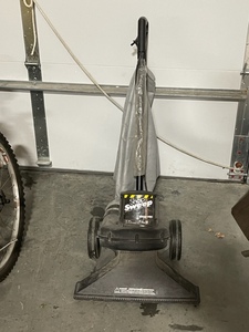 lot 35 image: Shop Vac
