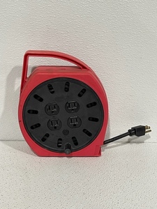lot 42 image: Multi Plug Reel