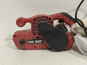 lot 57 image: Tool Shop Belt Sander