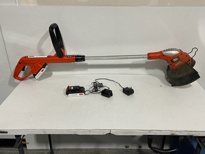 lot 66 image: Black & Decker Cordless Trimmer