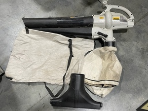lot 90 image: Yard Man BlowerVac