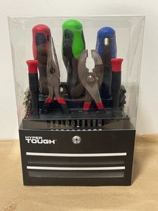 lot 109 image: 33 Piece Home Use Tool Gift Set