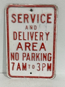 lot 9 image: Service and Delivery Sign