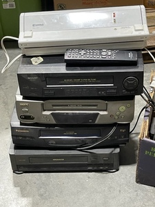lot 37 image: Lot of VCRs and Vacuum Sealer