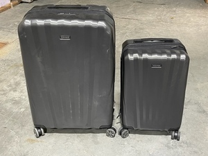 lot 40 image: Ricardo 2 Piece Luggage Set