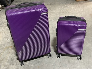lot 41 image: Rockland 2 Piece Luggage Set