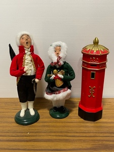 Byers Choice Carolers