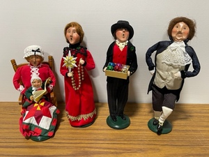 Byers Choice Carolers