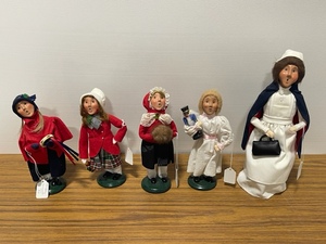 Byers Choice Carolers