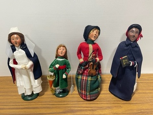 Byers Choice Carolers