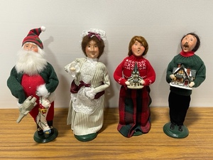 Byers Choice Carolers