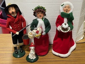 Byers Choice Carolers