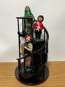 Byers Choice Carolers Display Staircase