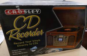 Crosley CD recorder, record player, radio - New, but top of box is dirty