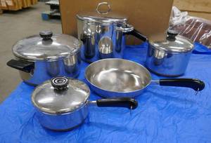 Very Nice Revere Ware cooking set