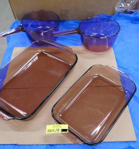 4 pieces of Like New glass cookbake ware, purple color