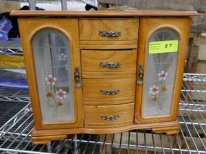 Nice jewelry chest 14 in wide x 12 tall