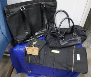 3 black pre-owned luggagetravel bagstotes