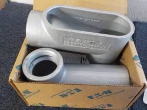 Crouse Hinds LB67 2 - 2 Conduit Ou...