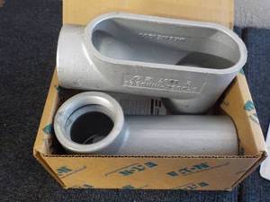 Crouse Hinds LB67 2 - 2 Conduit Ou...