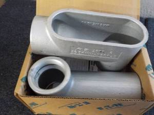 Crouse Hinds LB67 2 - 2 Conduit Ou...