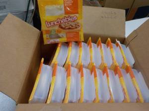 16 - 4.2oz Frozen Extra Cheesy Pizz...