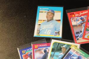 lot 180 image: Bo Jackson Baseball Card Lot  35 Cards
