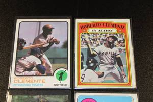 lot 213 image: Vintage Roberto Clemente Baseball Card Lot  4 Cards