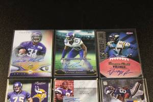 lot 215 image: Minnesota Vikings Autograph Lot #2  6 Autograph Cards