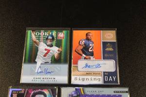 lot 217 image: FootballBasketball Card Autograph Lot  4 Autograph Cards