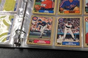 lot 287 image: 1987 Topps Traded Complete Set In BinderPages  100 Card Set w Greg Maddux Rookie